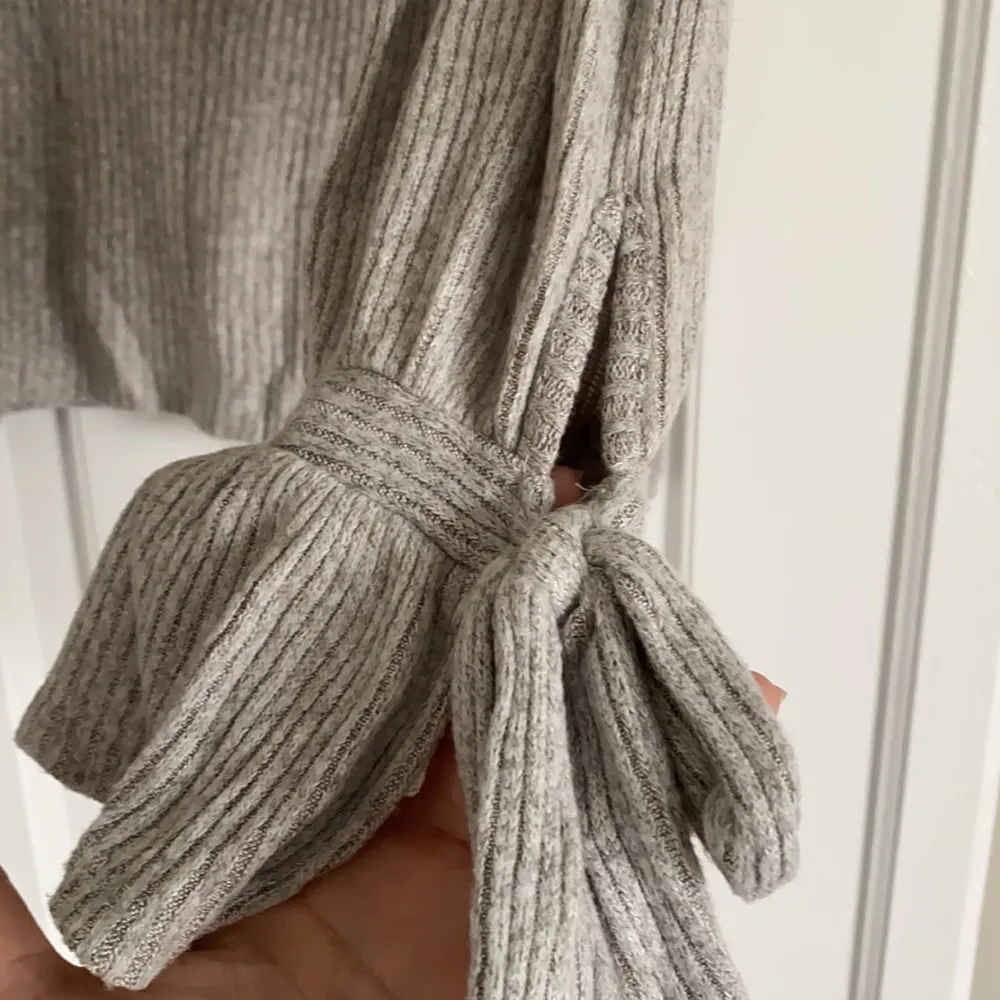 Lucky Brand Tie Sleeve shirt - Image 3