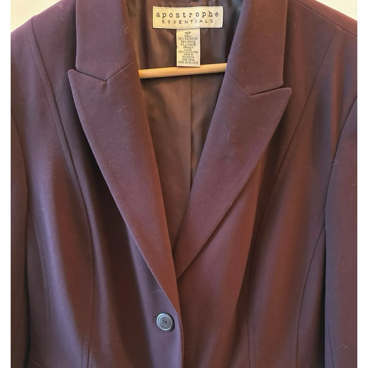 Curvy Plus Aeropostale Women’s Blazer Size 16P Deep Merlot Red/Purple - Image 3