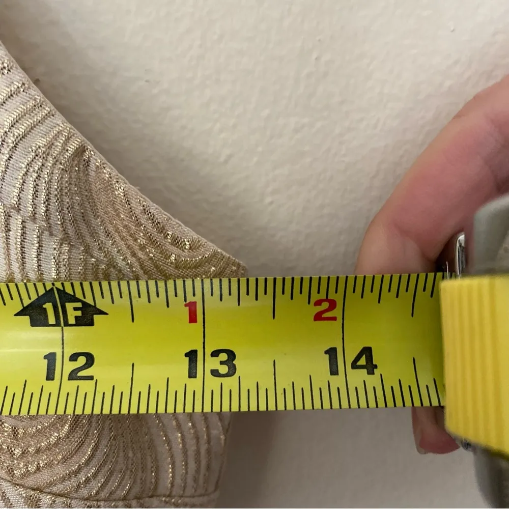 Kensie Kenzie Metallic Gold Fit and Flare Sleeveless Shiny Cocktail Dress Size 2 - Image 9