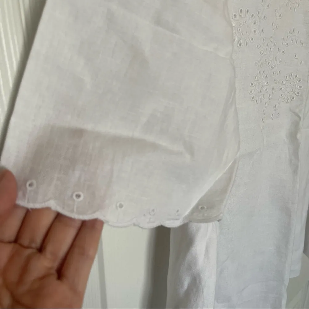 LOFT Petite Floral Eyelet White Cropped Top - Medium - Image 7