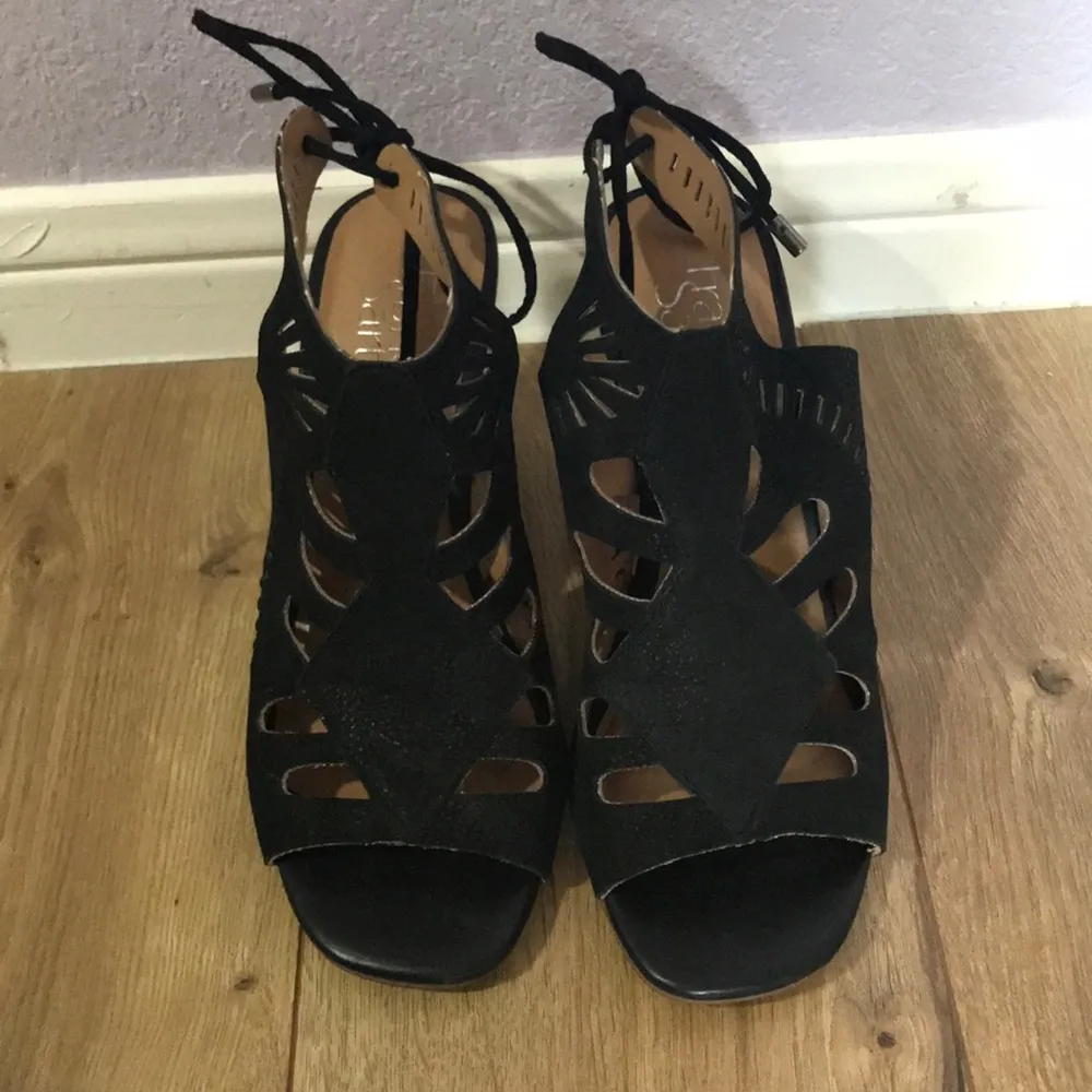 Franco Sarto Cutout Heels - Image 3