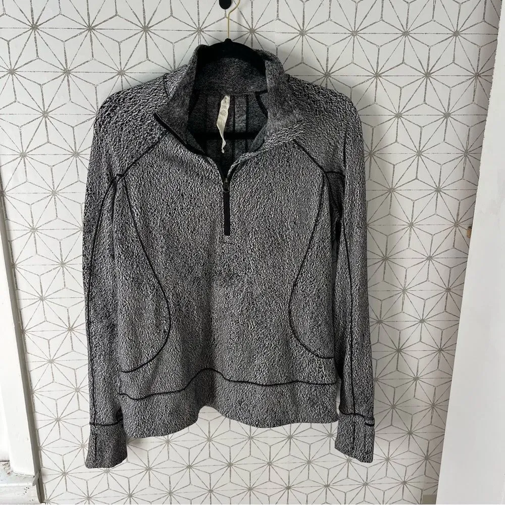 Lululemon Rush Hour 1/2 Zip
Running Luon Spray Jacquard White Black - Image 5