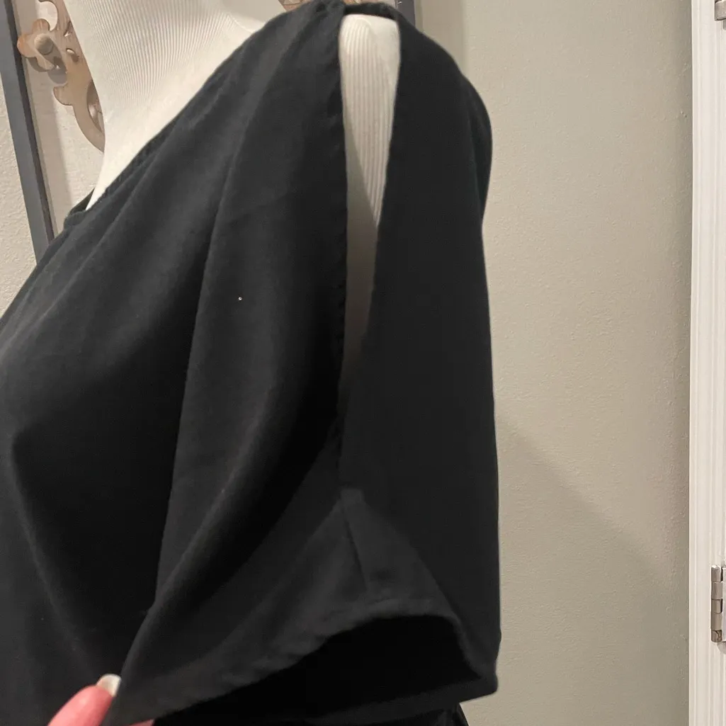 Banana Republic Black Jumpsuit Open Back Peek-Boo Shoulders Size 4 Holiday Party - Image 6