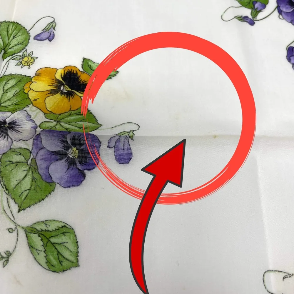 70s to 80s GUCCI Vintage Yellow White Cotton Floral Square Scarf - Image 5