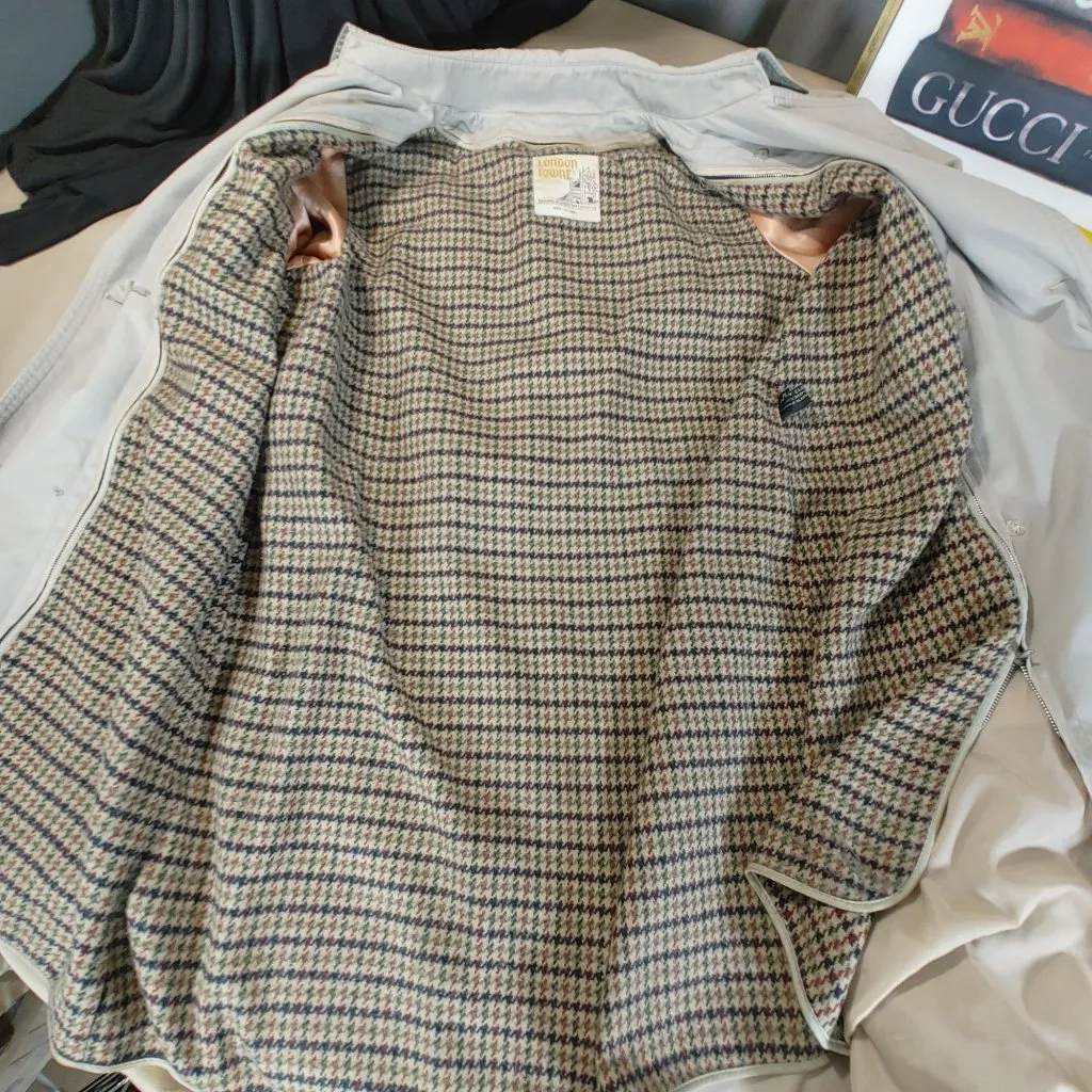 London Towne Beige Trench Coat Jacket Size 6 Vintage Plaid Liner Belt Scarf Tan - Image 7