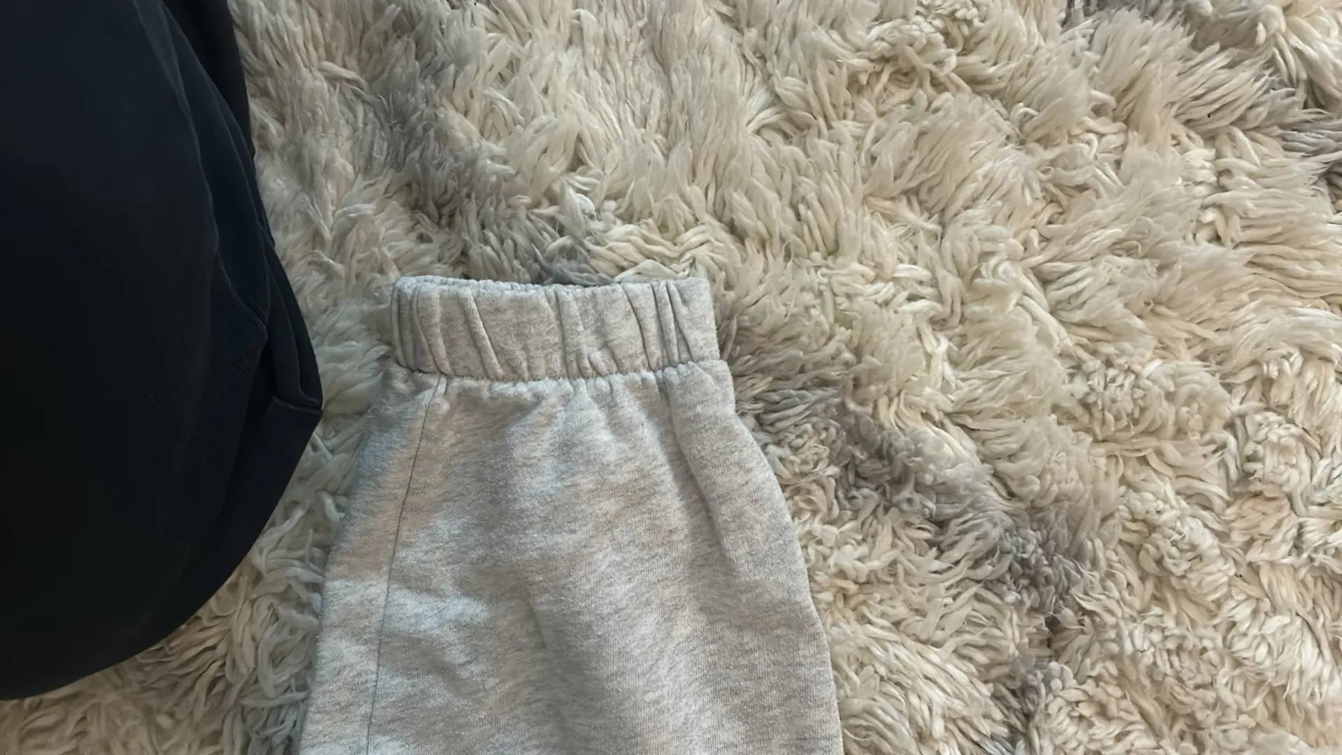 Hollister Sweatpants Grey Cuffed - Image 3