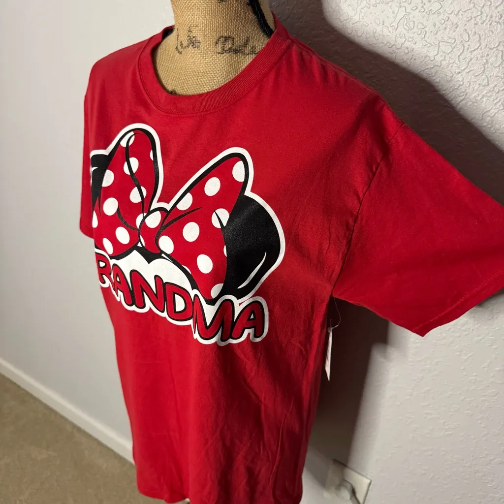 NWT Disney Minnie Mouse Grandma Bow Shirt Red Size M Cotton Crew Neck Cute - Image 2