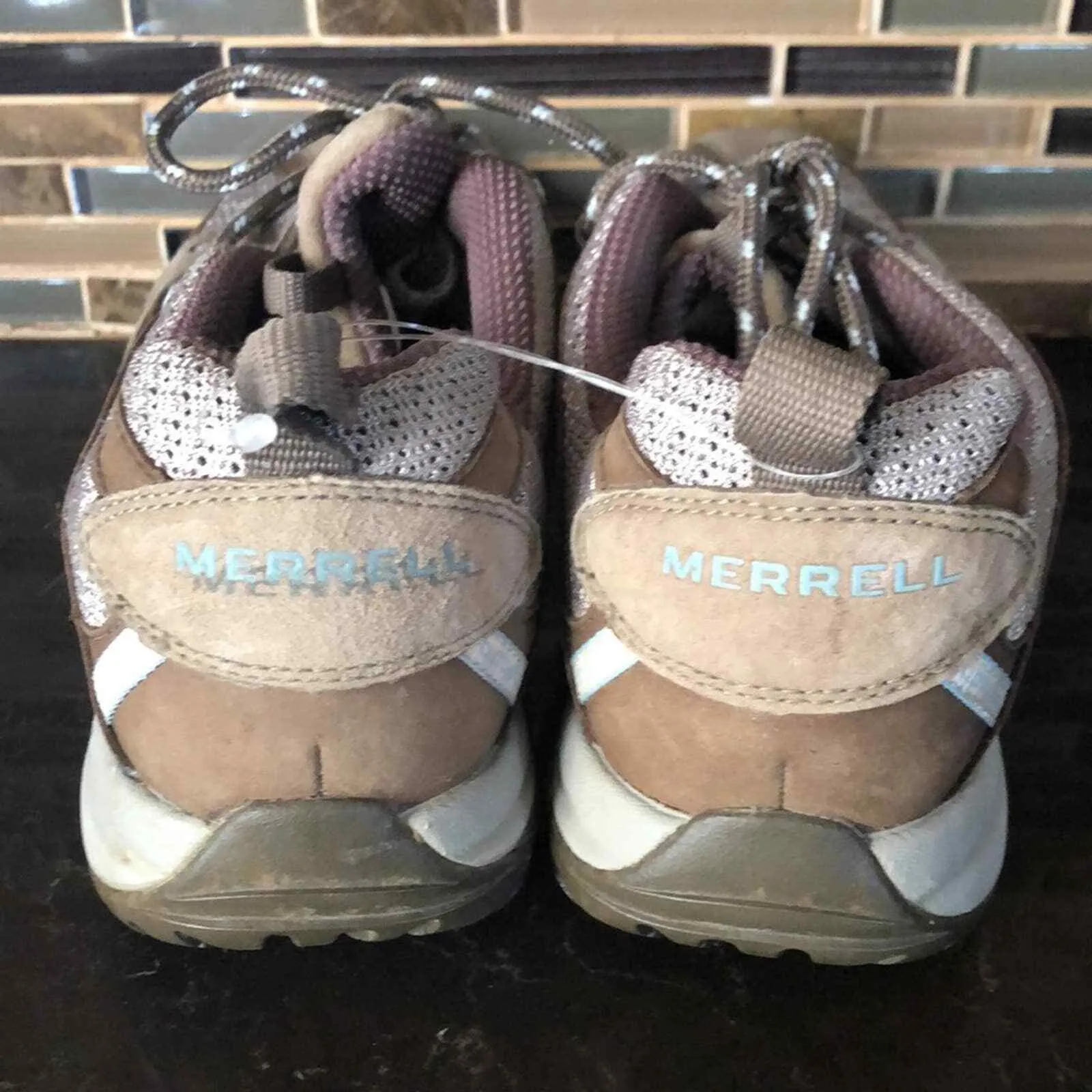 Merrell vibram sole hiking activity Adventure sneakers shoes Women’s Size 9 - Image 5