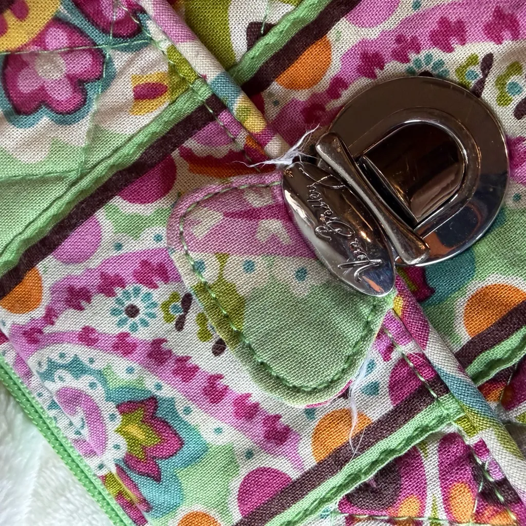 Vera Bradley Tutti Frutti Floral Paisley Wristlet with Silver Clasp Retired - Image 8