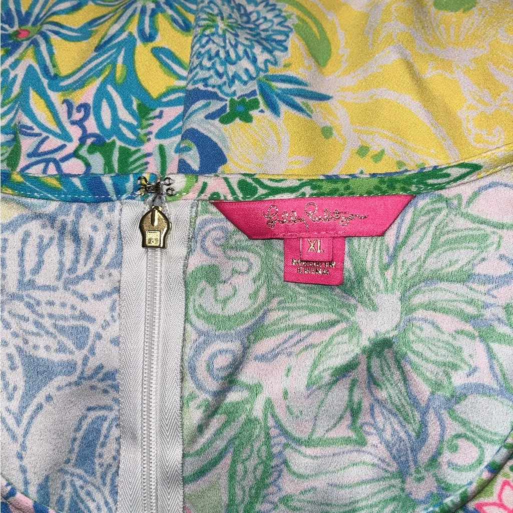 Lilly Pulitzer Donna Floral Cheek To Cheek Tunic Top - Image 5