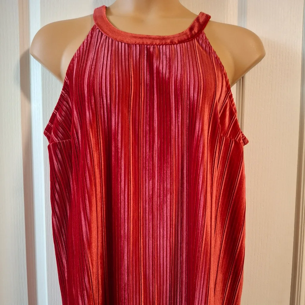 Torrid Sz 1 Elegant Red Pleated Halter Top - Image 2