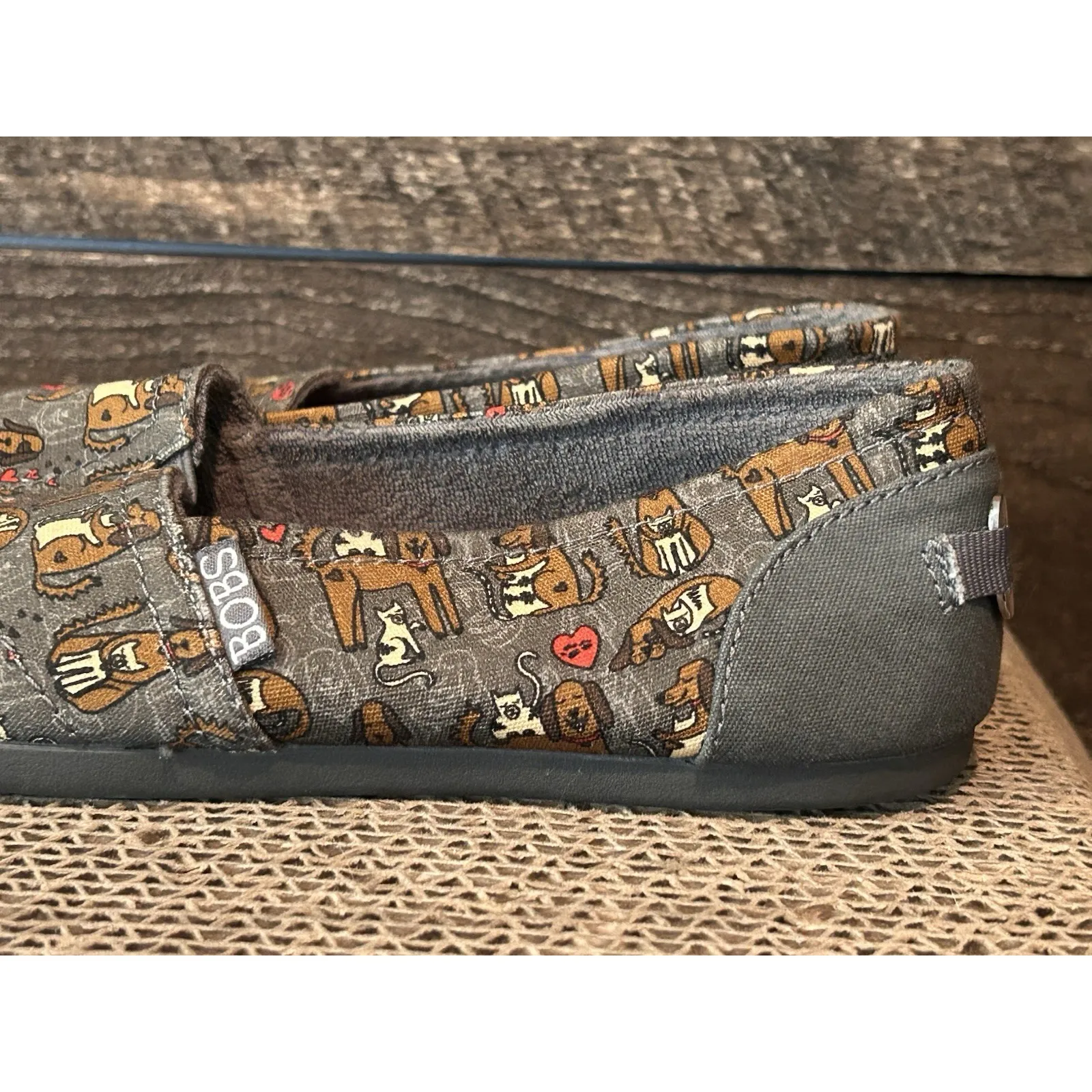 Skechers‎ Bobs for Dogs Dog Print Women's Slip On Flat Shoes Size 7 - Image 4