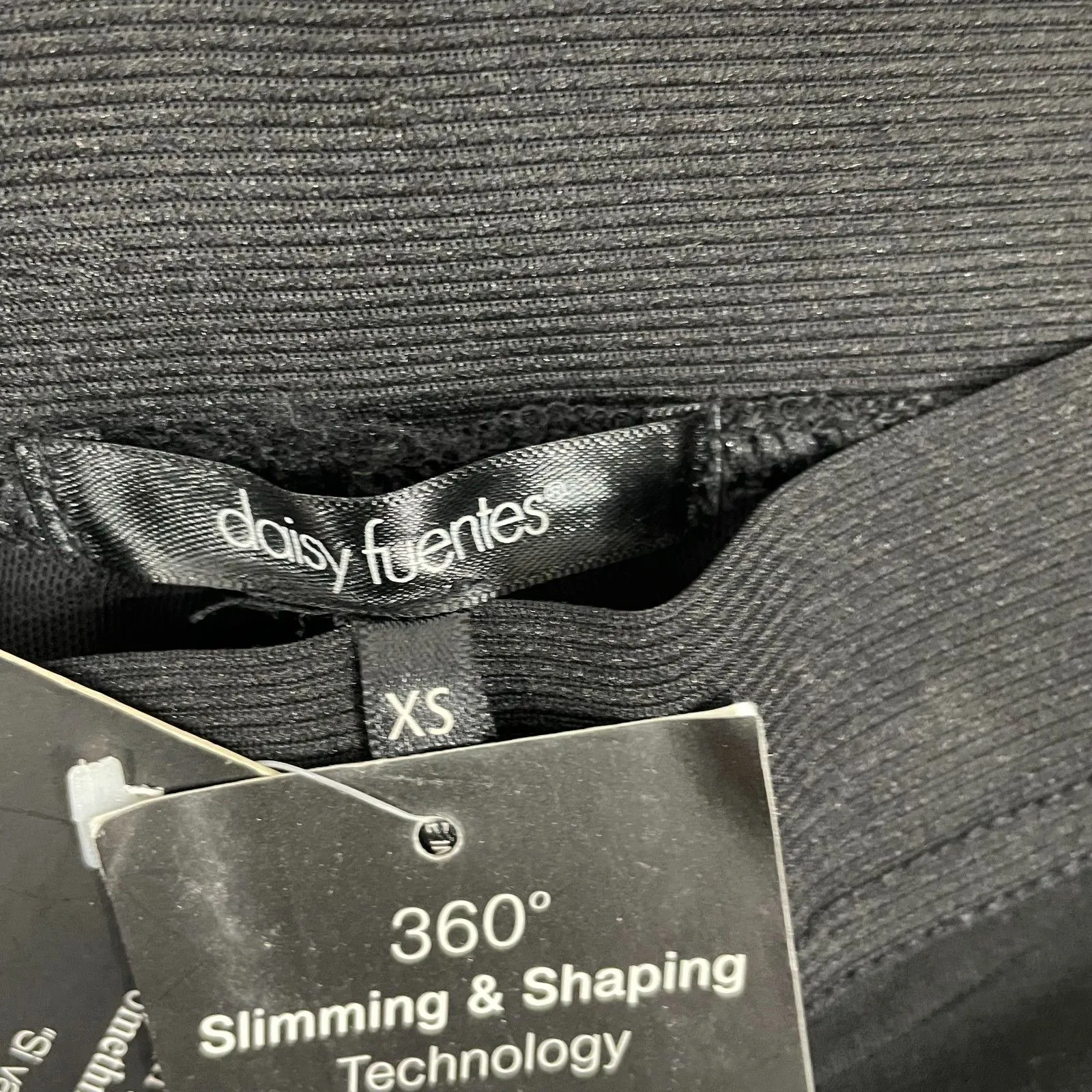 NEW Daisy Fuentes Built-In Shapewear Leggings Women XS Black Slimming Pull On - Image 4