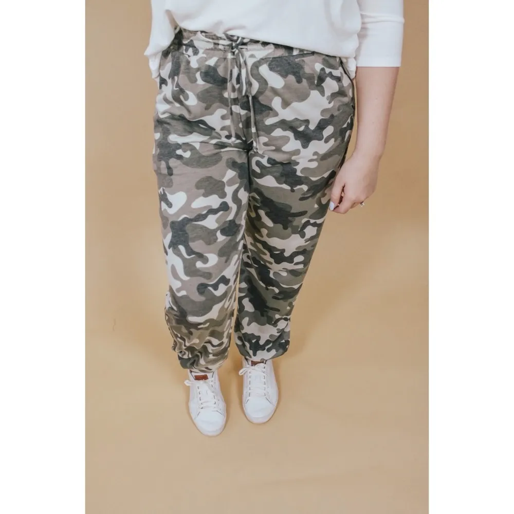 ATTENTION CAMO PAPERBAG JOGGERS - Image 4