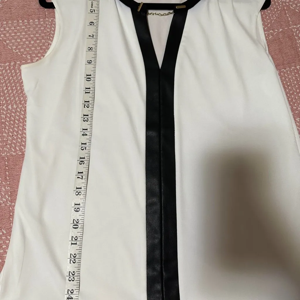 calvin klein black and white sleeveless blouse top women in L - Image 4