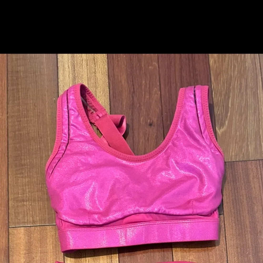 Fabletics Belle Iridescent High-Impact Sports Bra - Image 4