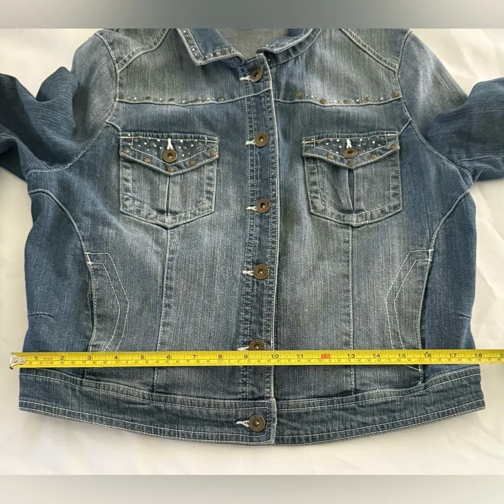 ENERGE Womens Denim Jacket Studded Rodeo Crop Size L (Juniors) Vintage Faded Blue - Image 7