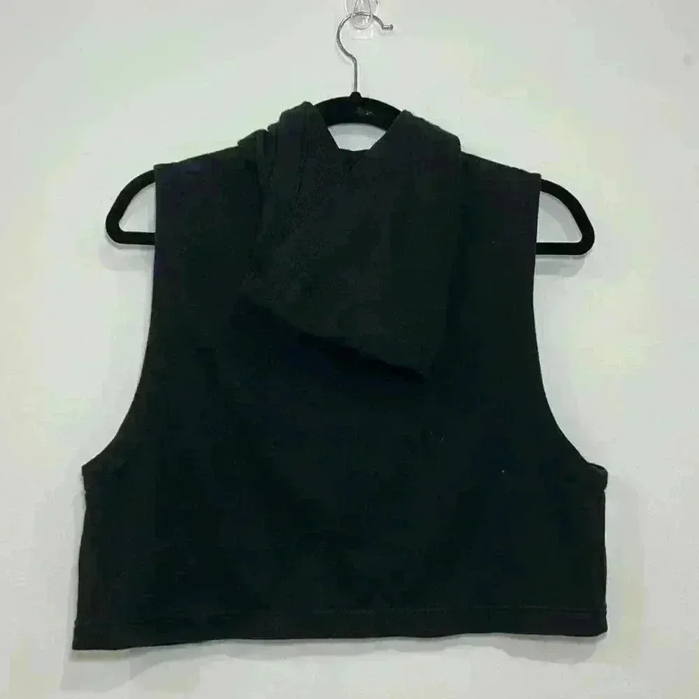 Adidas sleeveless pullover - Image 2