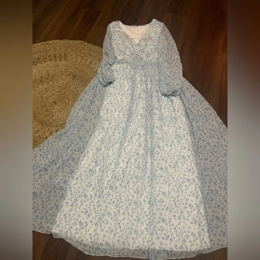 AW bridalDIVAN DRESS
Skyblue Star Floral wedding formal party $135 party winter Blue Size 0 - Image 6