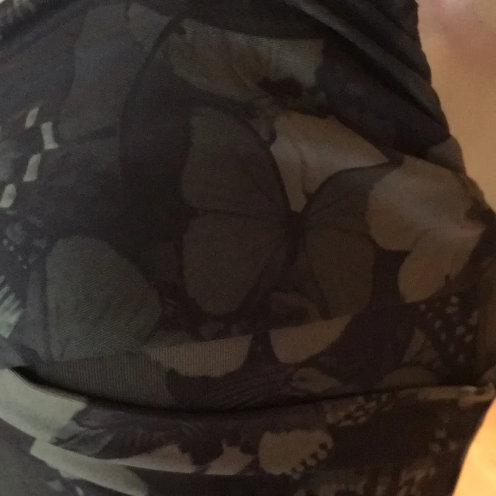 Wrap It Up tank GREAT condition like new. Super cute color and style. - Image 11