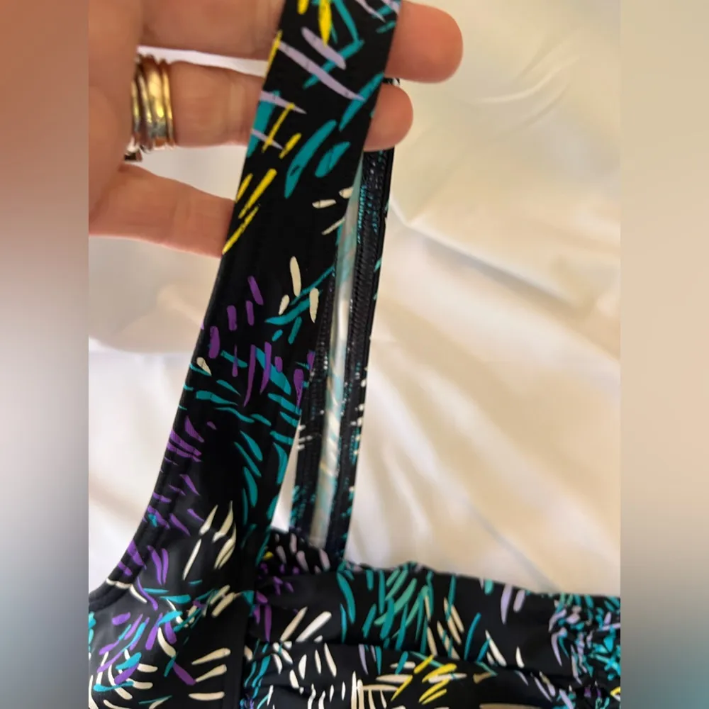 Calvin Klein Black and Blue One Piece Swimsuit summer beach resortwear - Image 2