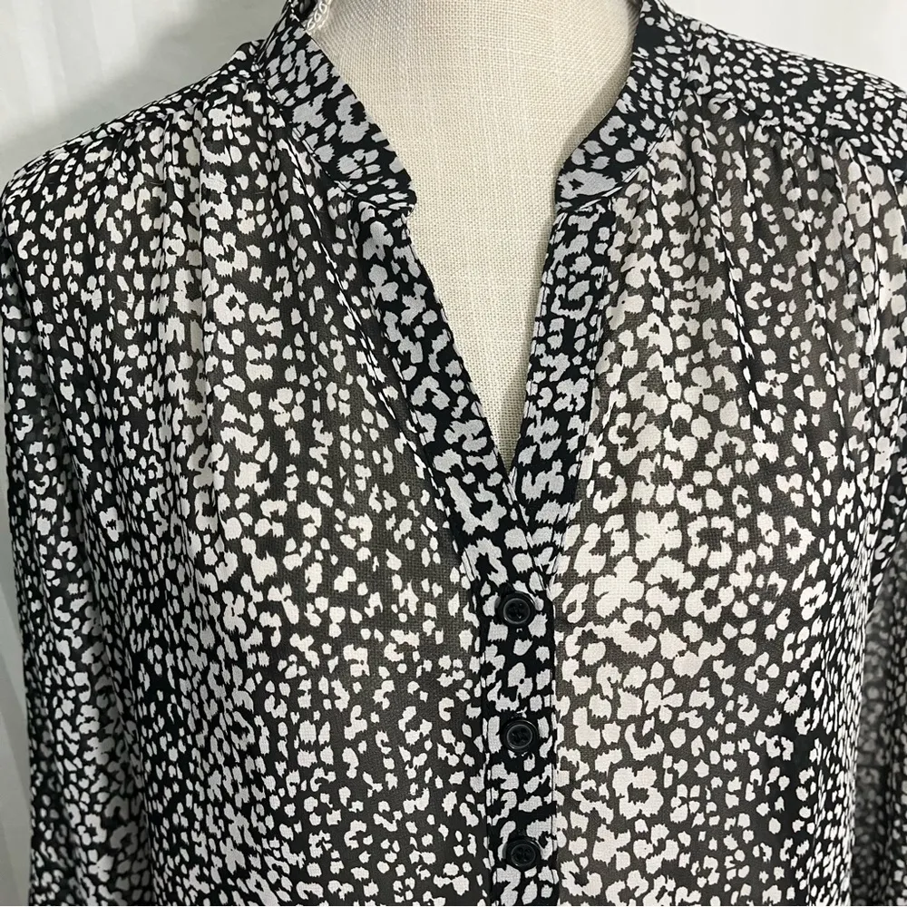 Sheer Black White Dress Shirt Blouse Women’s Size Medium - Image 5