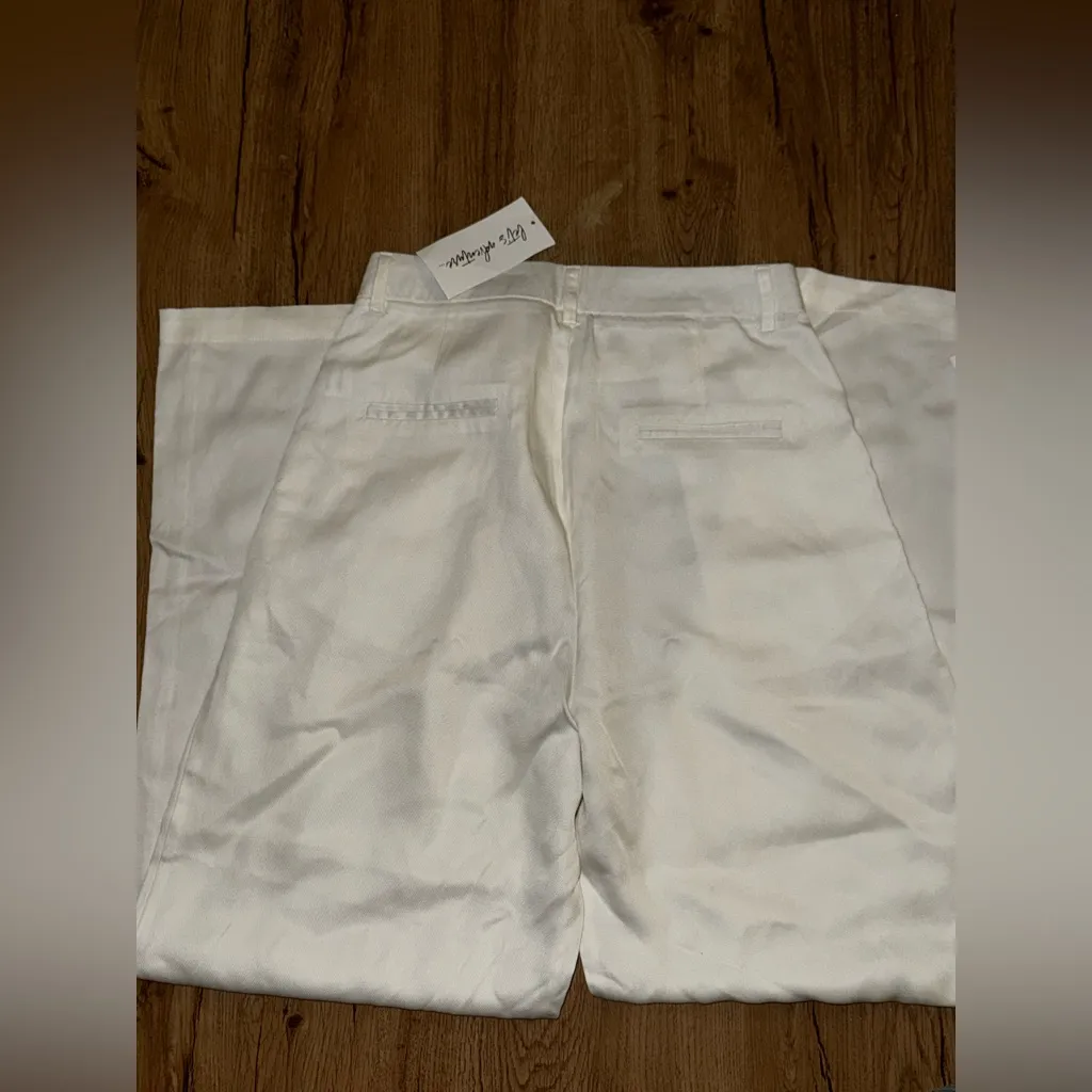 New with tags 12th Tribe white pants - Image 2