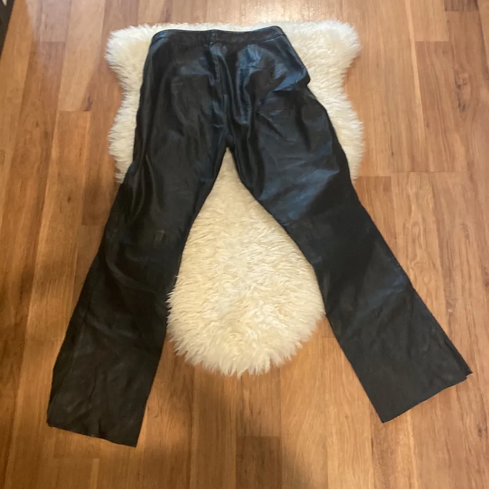 Cache Black Straight Leg Leather Women’s Pants EUC Sz 8 Moto Biker Retro - Image 23