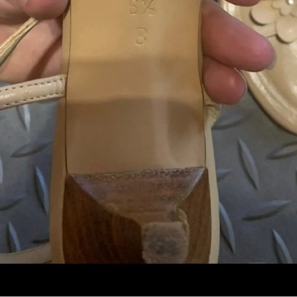 Y2k kelly coach floral leather kitten heels designer classic tan spring boho - Image 6