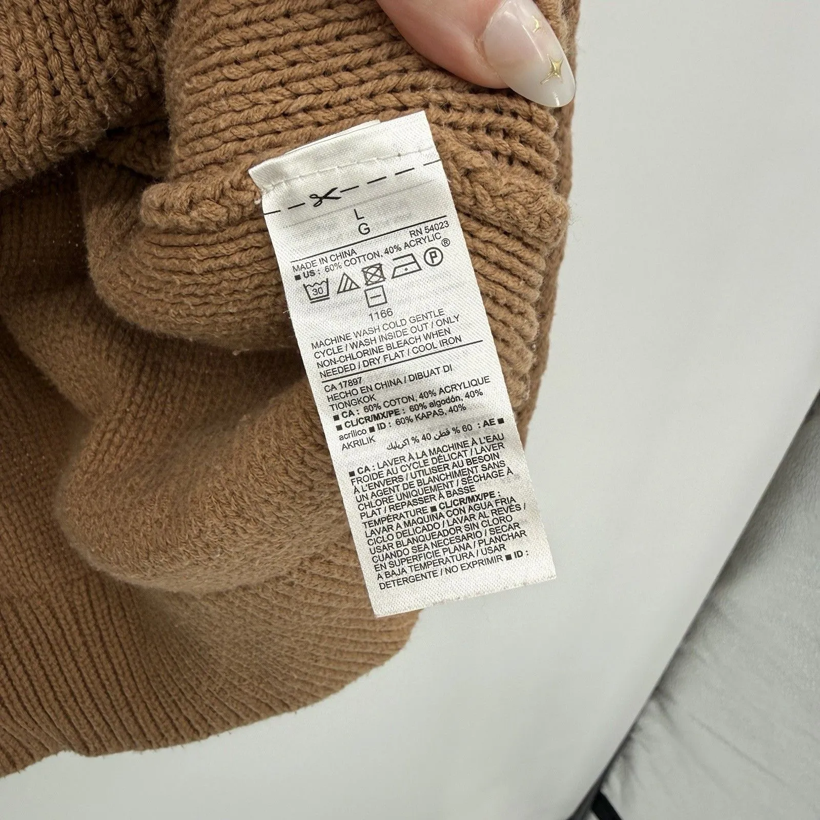 Old Navy  Brown Cable Knit Crewneck Sweater Size Large Cotton Blend - Image 5