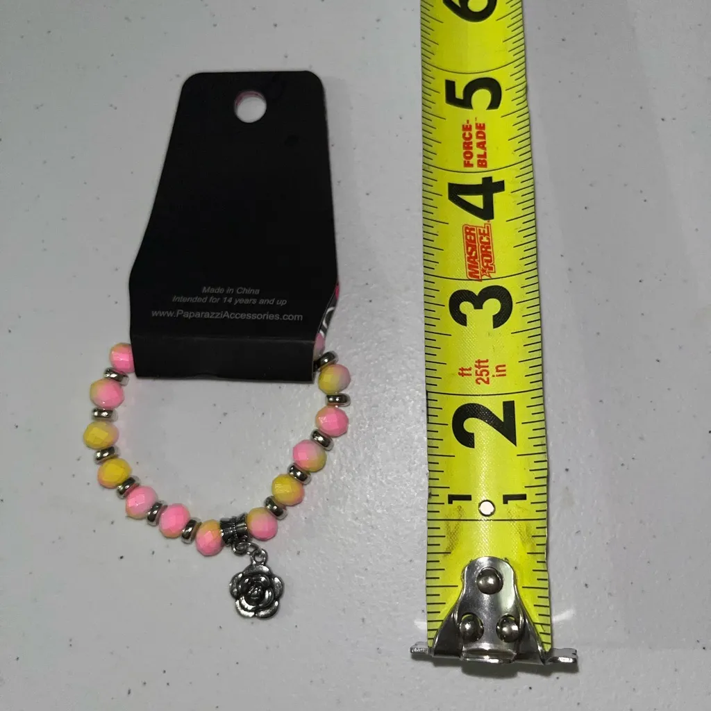 NWT Paparazzi Ombre Beaded Bracelet with Silver Rose Charm - Image 2