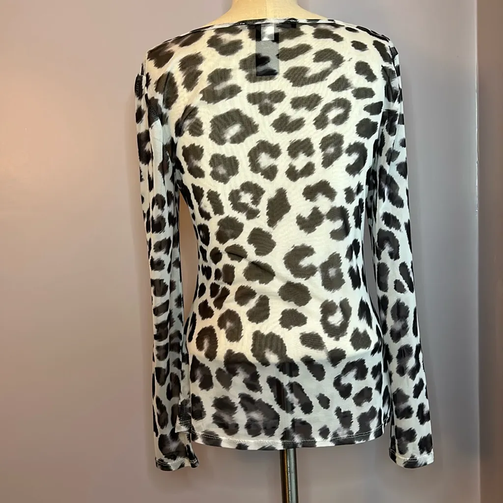 White House Black Market semi sheer mesh snow leopard long sleeve top Size Small - Image 2