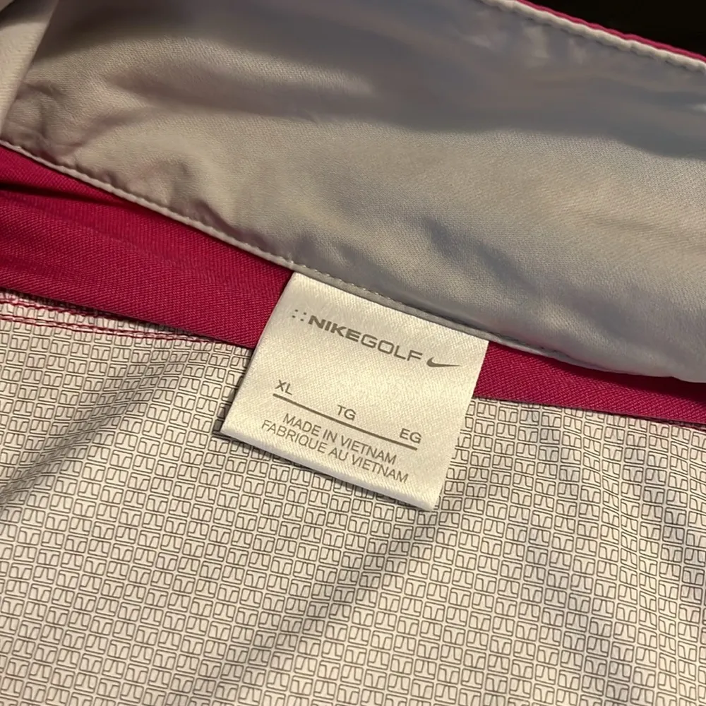 Nike  pull over quarter zip golf jacket - Image 6