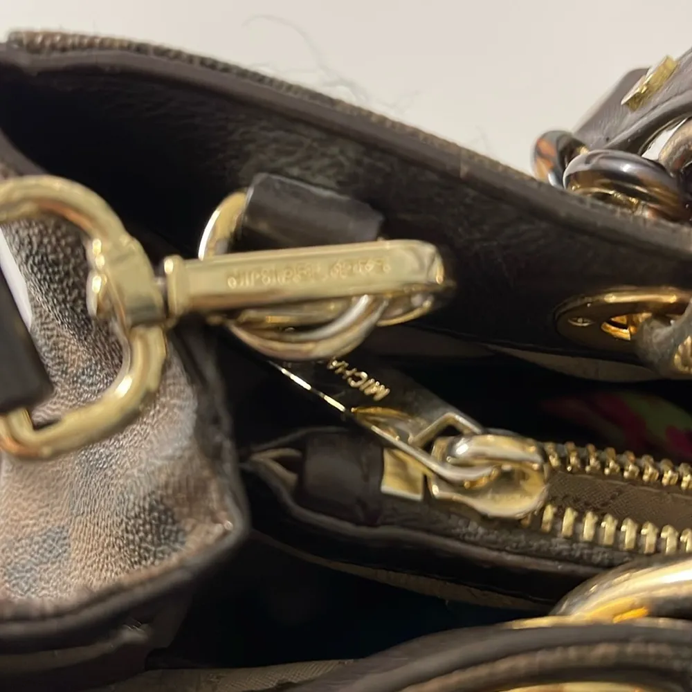 EUC  Checkerboard Triple Entry Satchel Crossbody Tortoise accents - Image 6