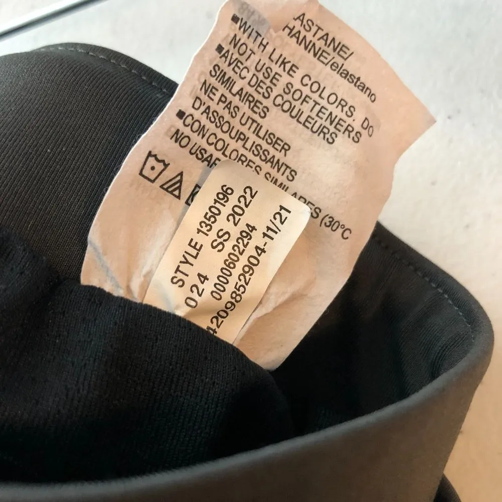 Under Armour Womens UA Fly-By 2.0 Shorts Loose Heat Gear Gray Pink M - Image 5