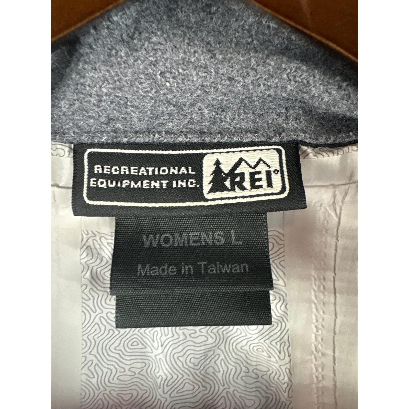 Women’s REI Large Bright Red Rain Jacket - Image 6