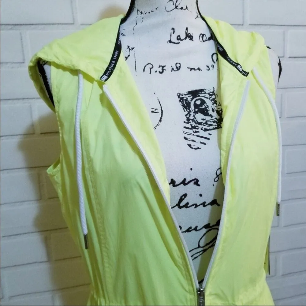 Tommy Hilfiger Sport Pack-able Windbreaker Vest - Image 2