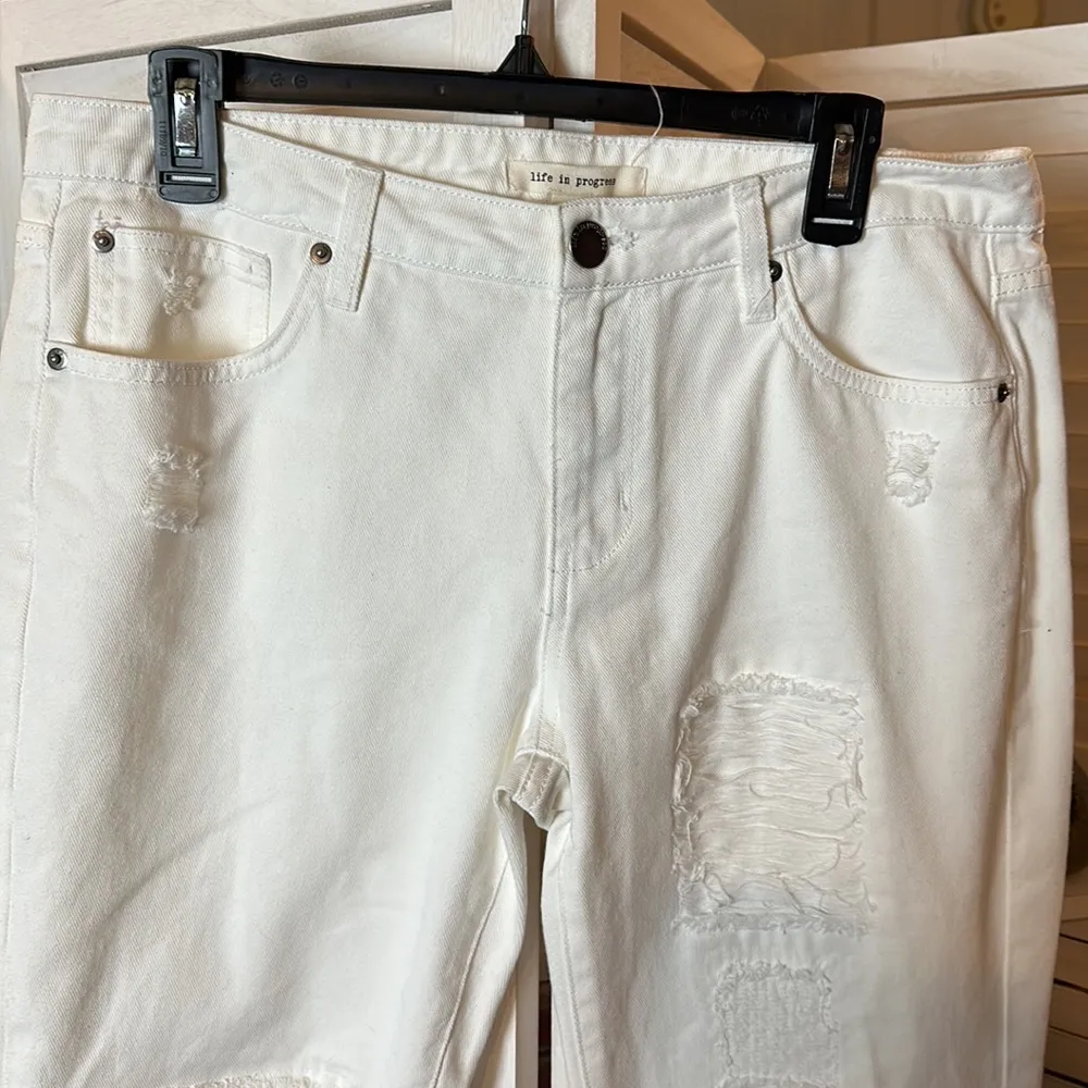 Life in Progress White Distressed Skinny Jeans - Image 3