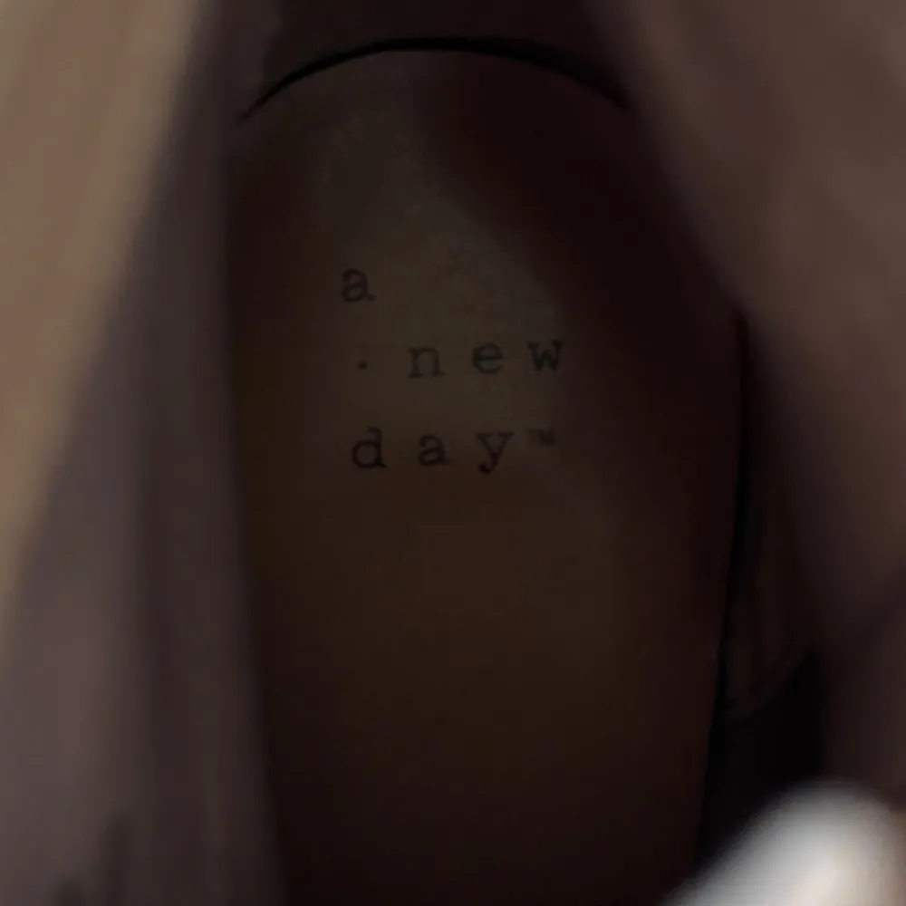 A New Day Boots Casual Side Zip Pointed Ankle Bootie Brown Suede Block Heel - Image 7