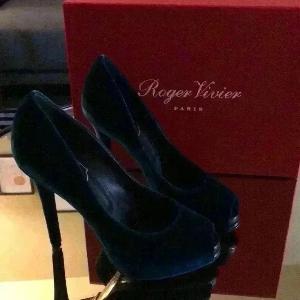 Roger Vivier Velvet Open Toe T.115 CFE Petrolio Blue Size undefined - Image 4