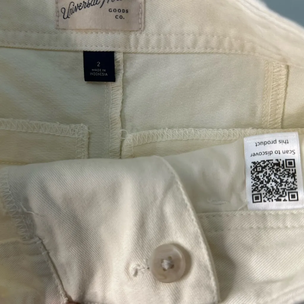 Universal Thread High Waist Cream Shorts - Image 5