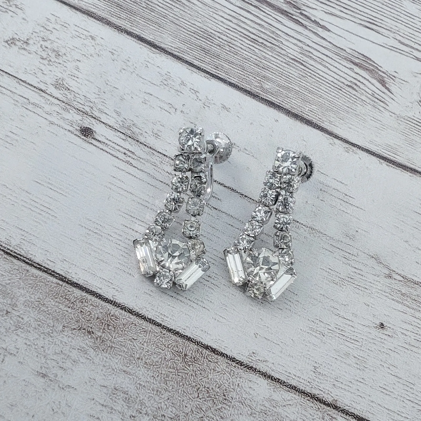 Vintage Screw On Earrings Clear Gem Dangle Statement 1.25" Silver - Image 4