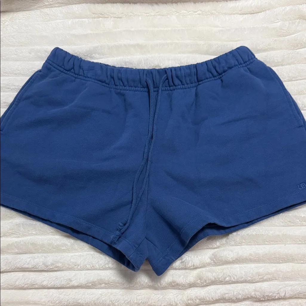 Levi’s Gold Tab Sweatshorts - Image 2