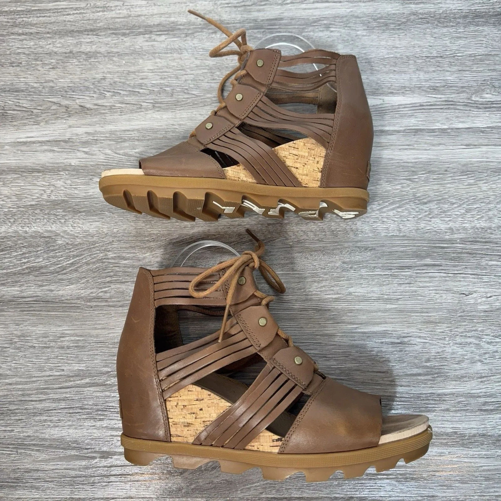Sorel Joanie II Lace Huarache Wedge Sandal Size 10.5 Brown Leather Strappy - Image 3