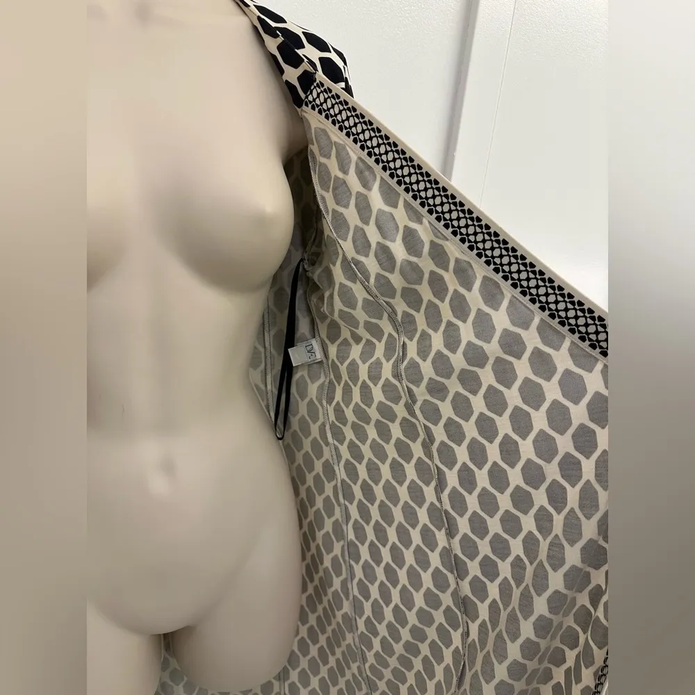 Tallulah Silk Wrap Black & White Geometric Dress - Image 10