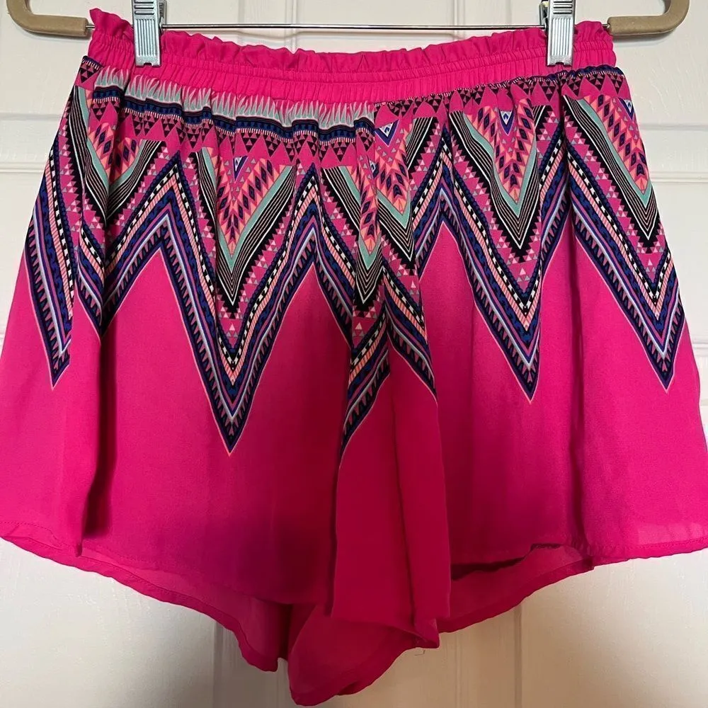 Lush Elastic Shorts - Image 4