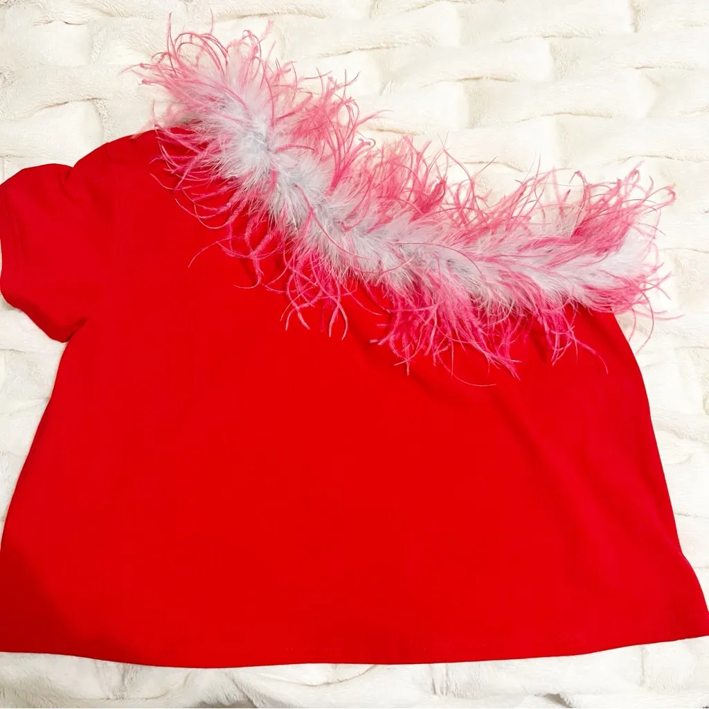 Queen Of Sparkles One Shoulder Feather Tee Top Blouse Red & White XS - Image 2