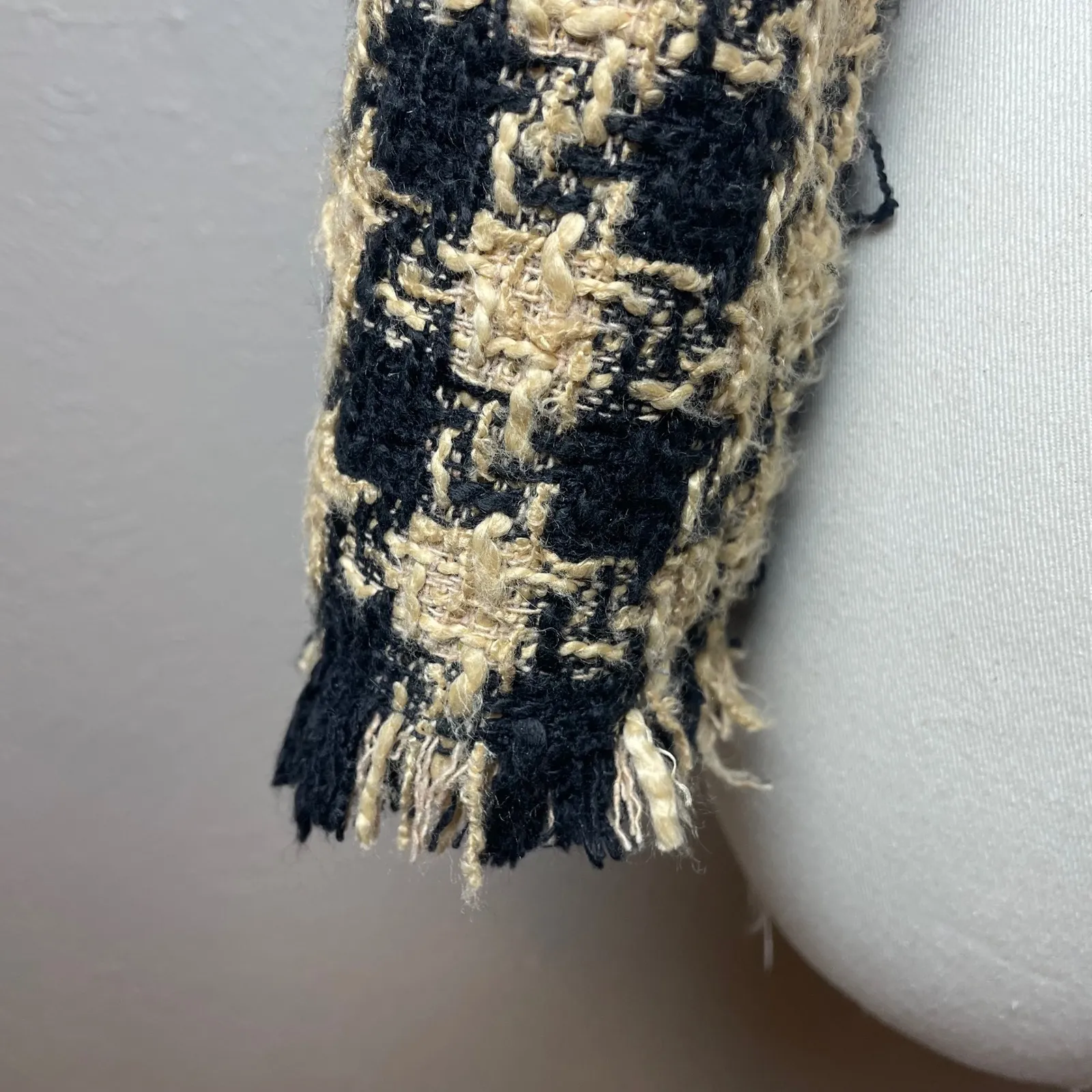 House of Harlow 1960 Cropped Tweed Jacket – Black & Cream – Size S - Image 6