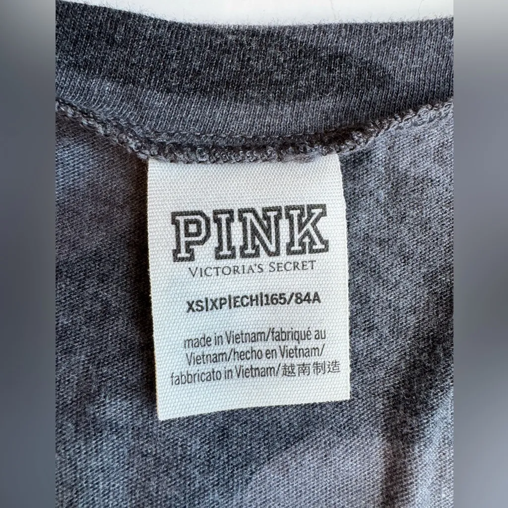 VS PINK V Neck Camo Long Sleeve Logo Tee Black/Grey Size XS - Image 12