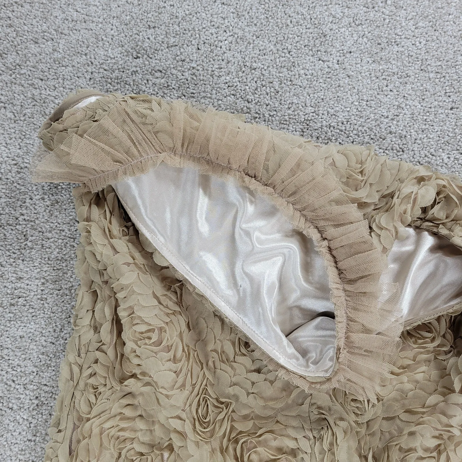 Bloomsbury Shift Dress Womens M Cream Tulle Rosette Floral Cocktail Party Lined Size M - Image 7